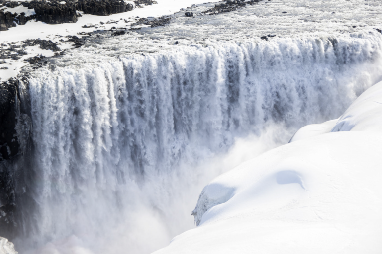 Lire la suite à propos de l’article Islande : ​​Sur La Route 1 – Voyage Entre Feu Et Glace